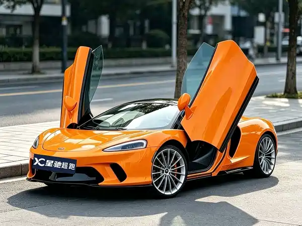 McLaren GT 2023
