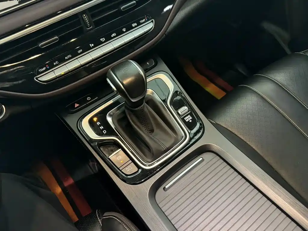 GAC Trumpchi M6 2023 — фото 13
