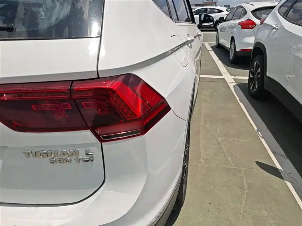 Volkswagen Tiguan L 2019 — фото 8