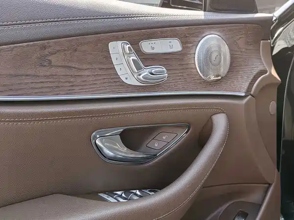 Mercedes-Benz E-Class 2021