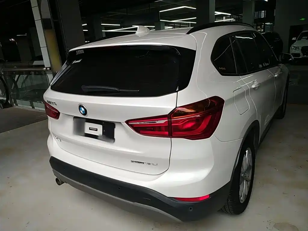 BMW X1 2018 — фото 6