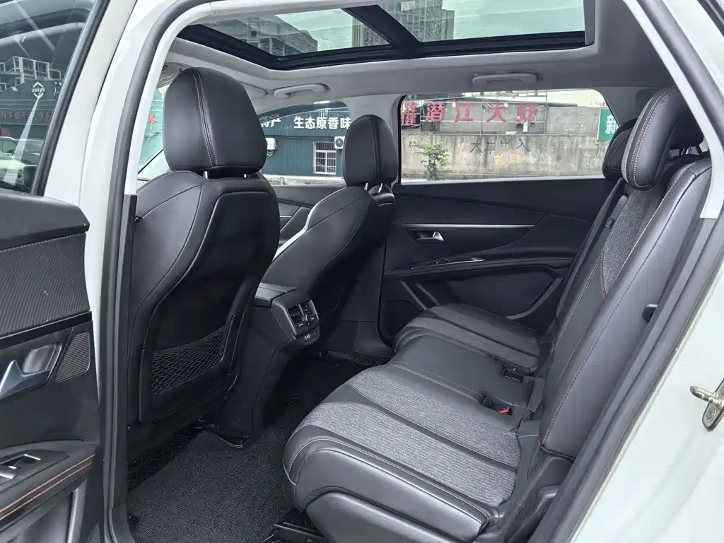Peugeot 5008 2019 — фото 11