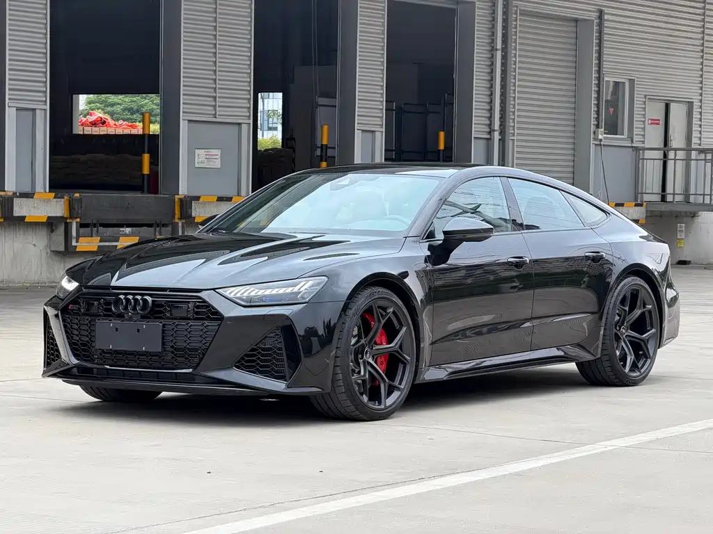Audi RS 7 2026 — фото 1