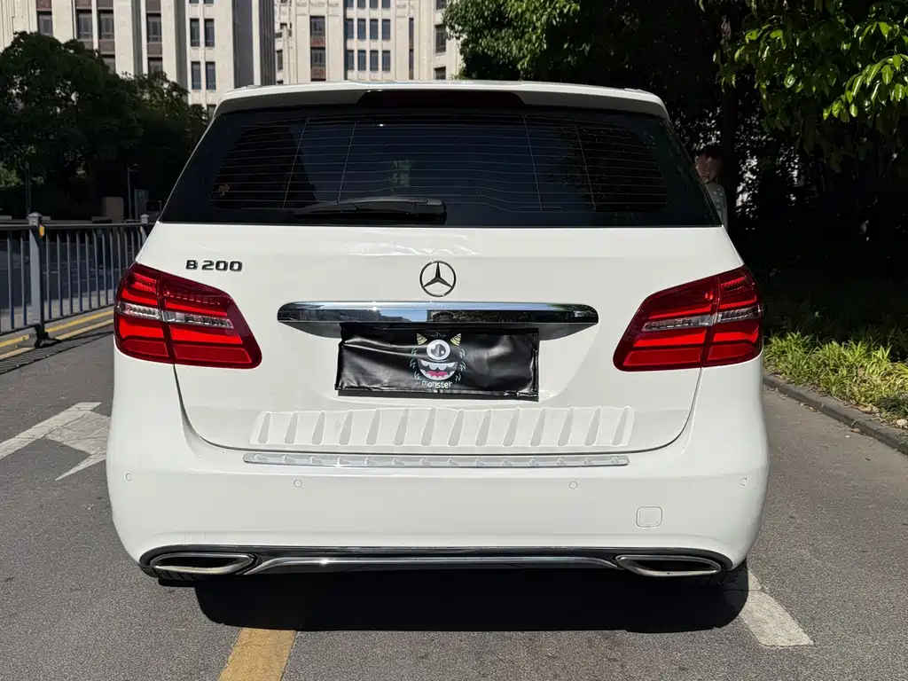 Mercedes-Benz B-Class 2017 — фото 15