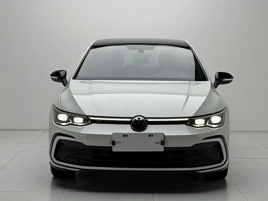Volkswagen Golf 2023