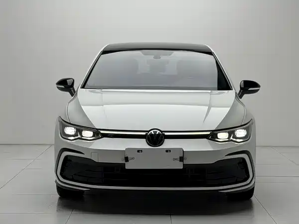 Volkswagen Golf 2023