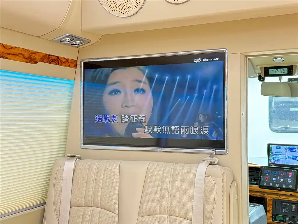 Toyota Coaster 2023 — фото 34