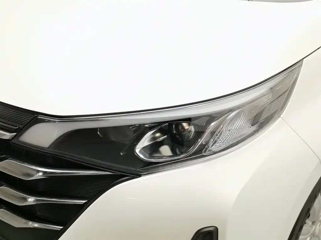 GAC Motor Trumpchi M6 2021 — фото 7