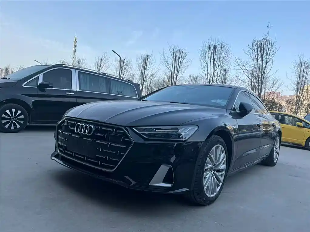 Audi A7L 2023 — фото 1