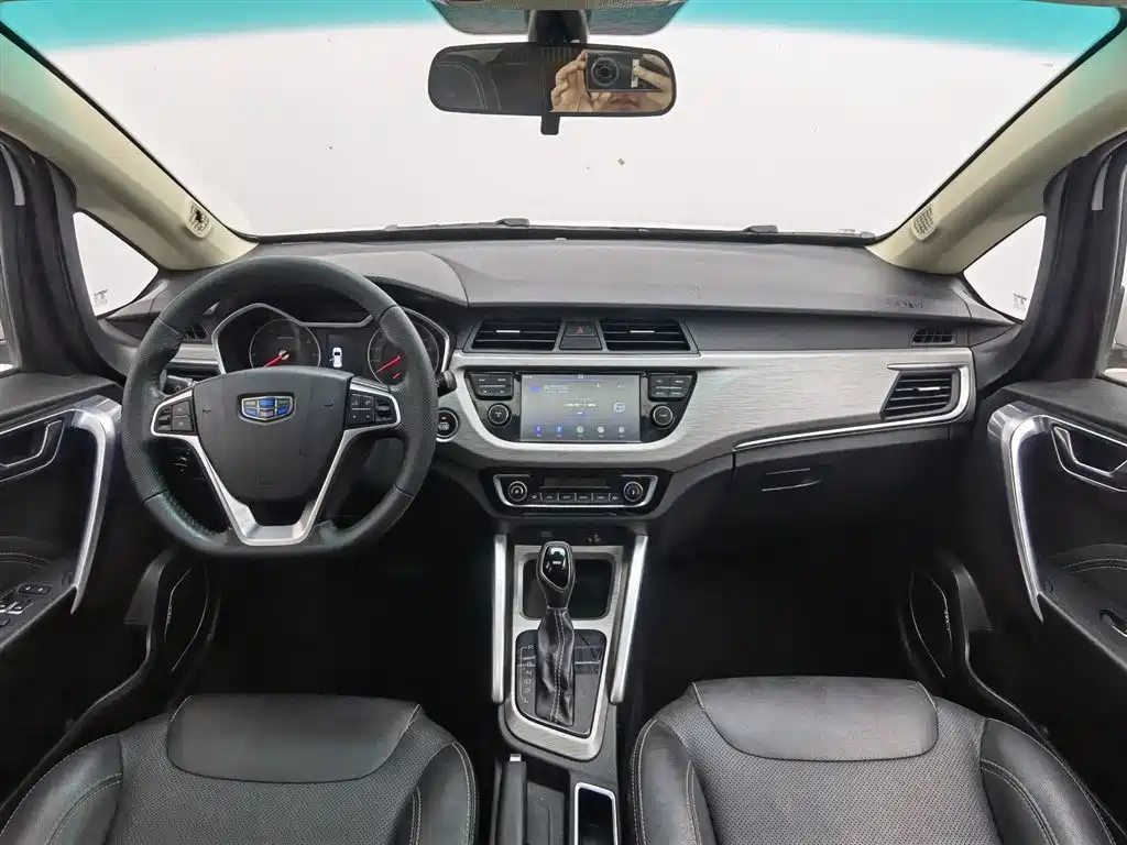 Geely Vision X3 2018 — фото 5
