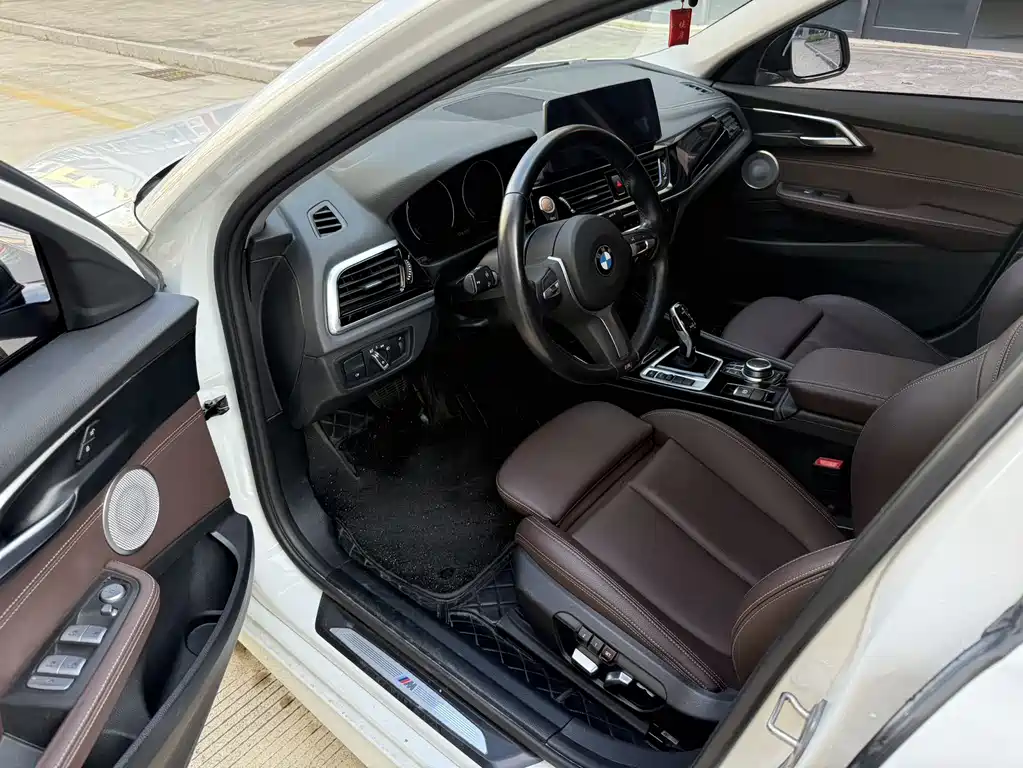 BMW 1 Series 2023