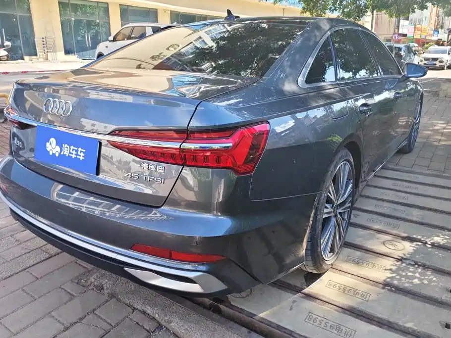 Audi A6L 2023