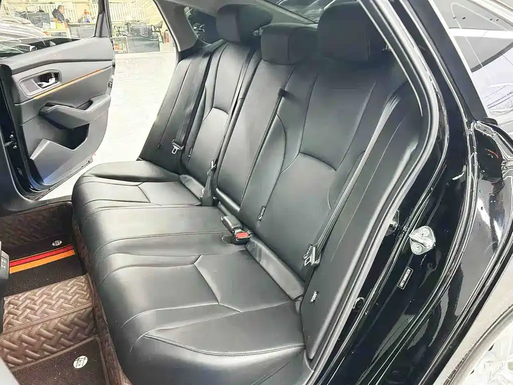 Honda Accord 2023 — фото 18