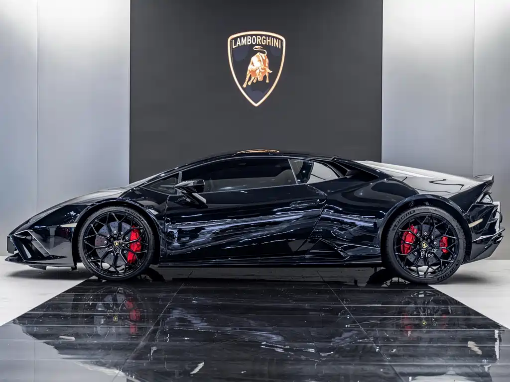 Lamborghini Huracan 2022 — фото 9