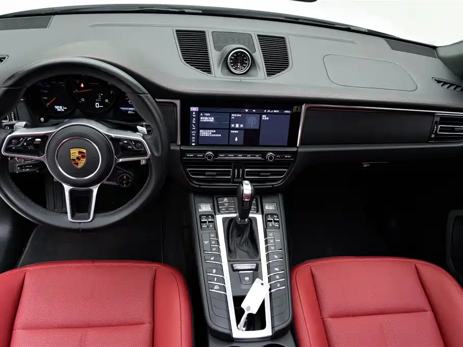 Porsche Macan 2022 — фото 12