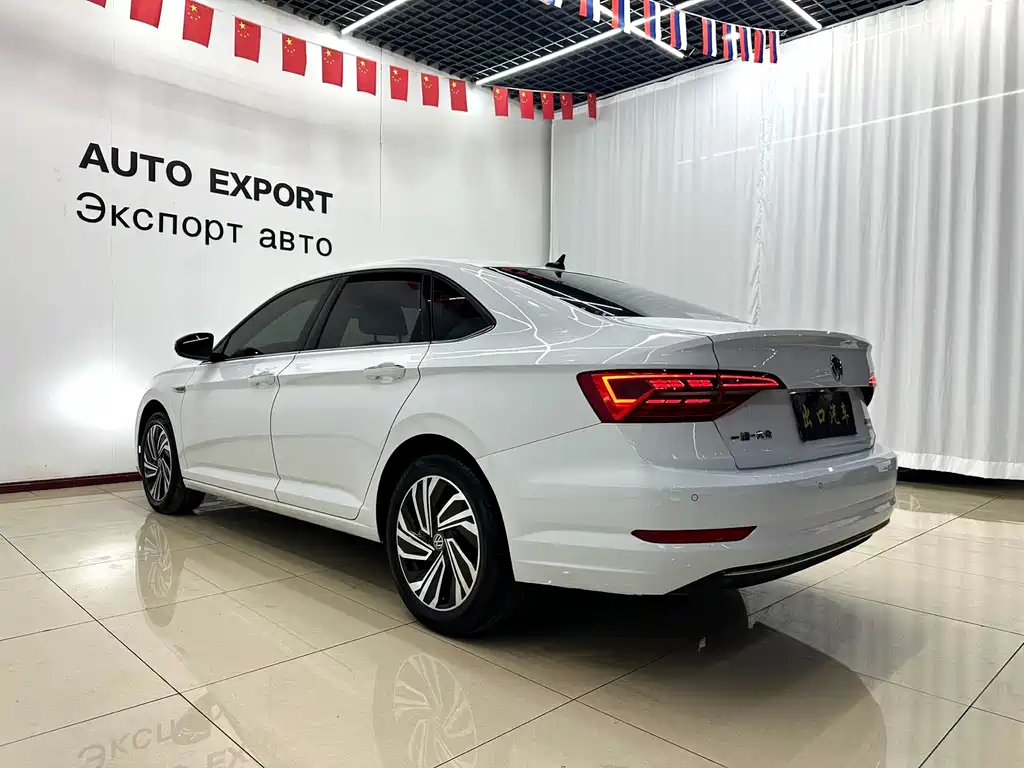 Volkswagen Sagitar 2022
