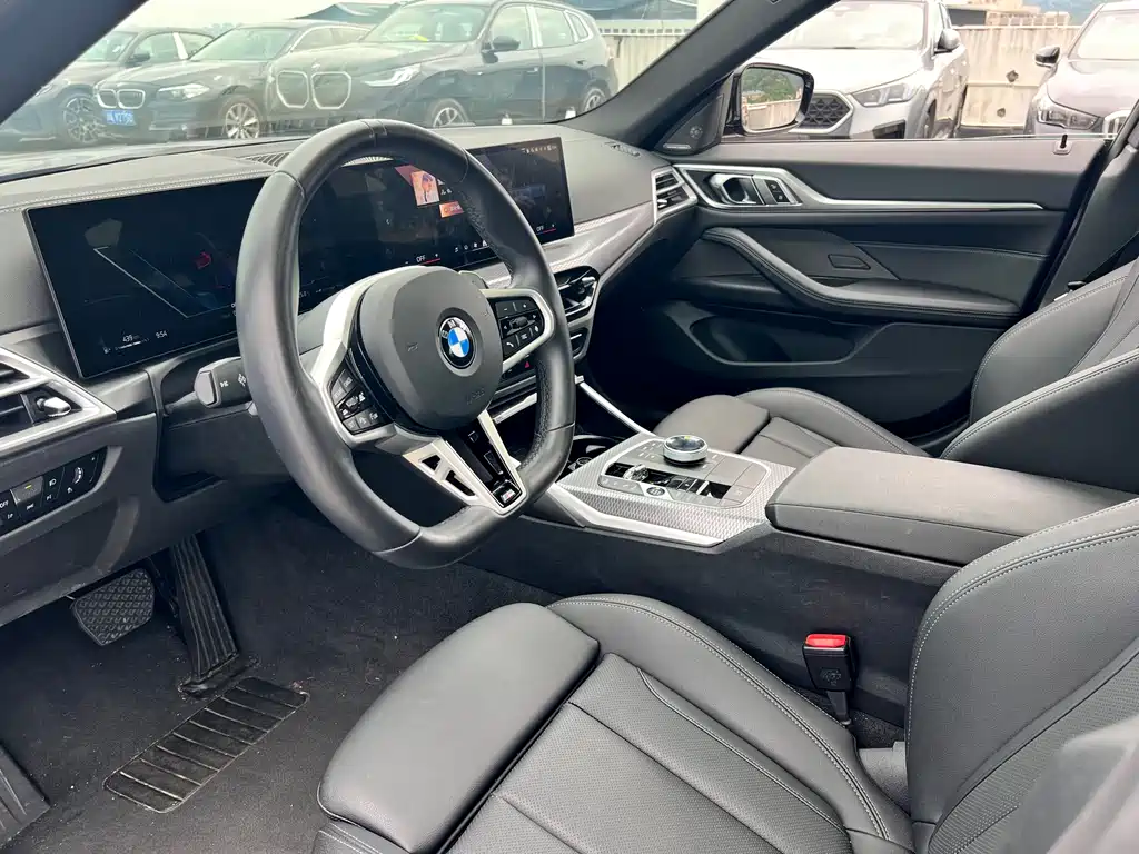 BMW 4 Series 2025 — фото 4