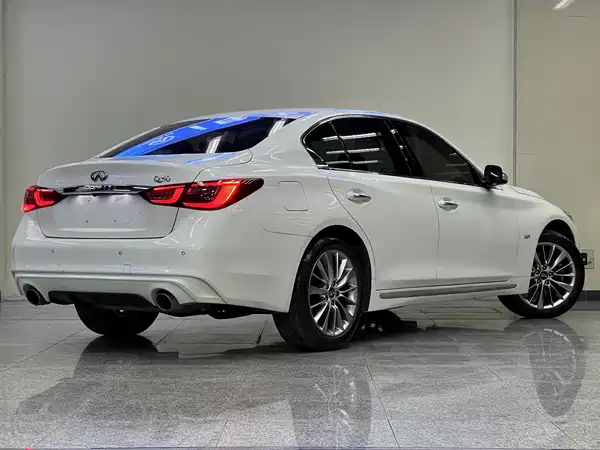 Infiniti Q50L 2020