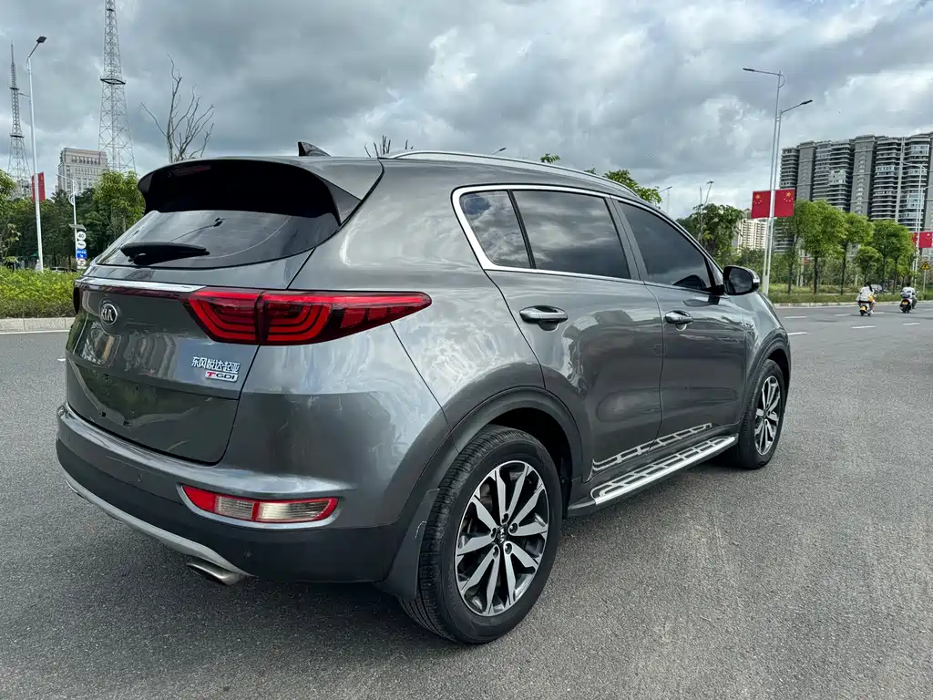 Kia KX5 2016 — фото 8