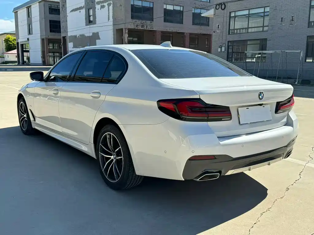 BMW 5 Series 2023