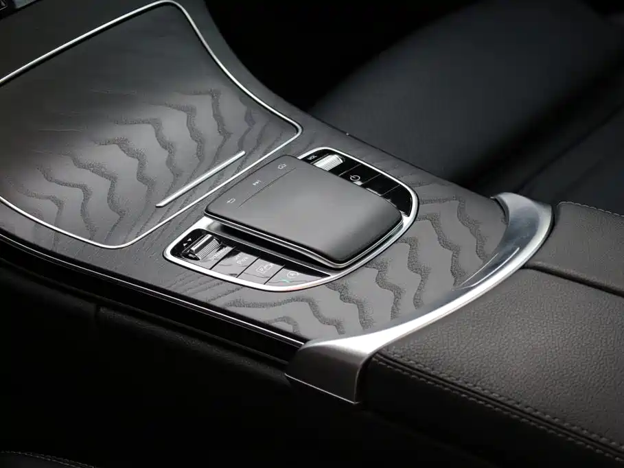 Mercedes-Benz C-Class 2019 — фото 11