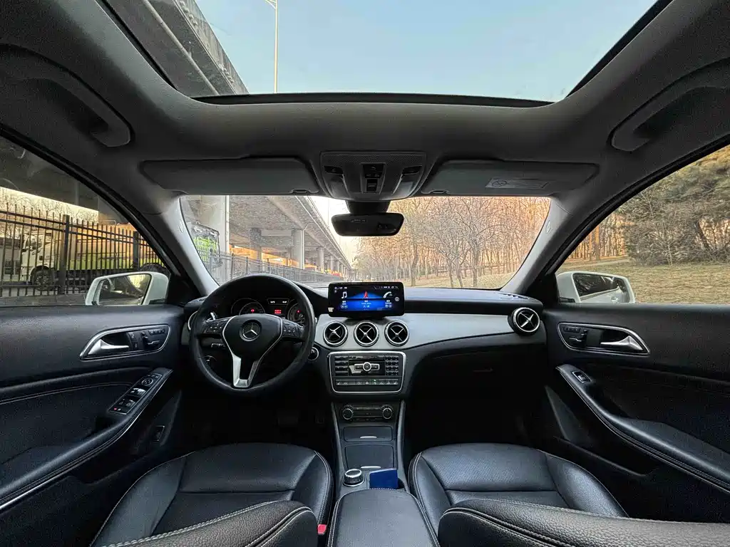 Mercedes-Benz GLA 2016 — фото 9