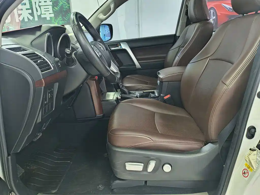 Toyota Prado 2018 — фото 13