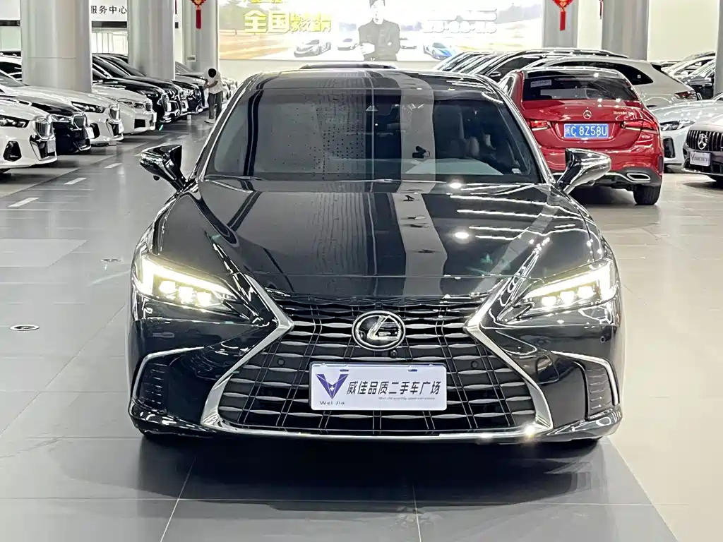 Lexus ES 2025 — фото 2