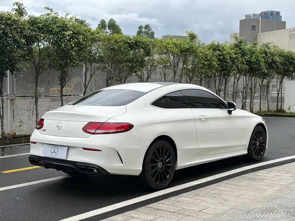Mercedes-Benz C-Class 2017