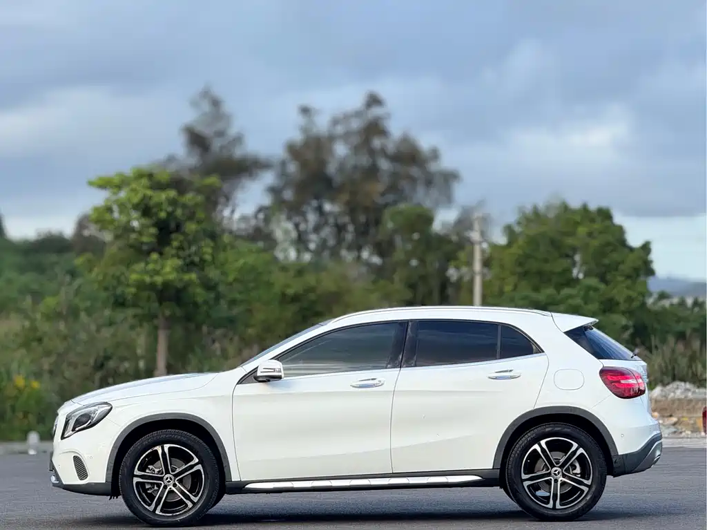 Mercedes-Benz GLA 2018 — фото 17