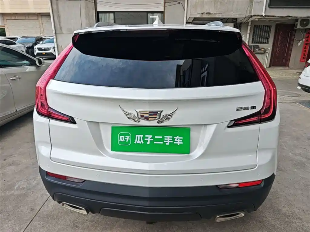 Cadillac XT4 2020 — фото 6
