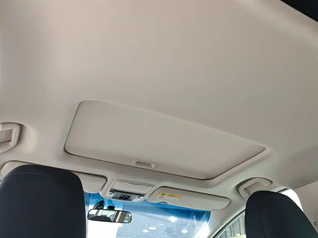 Honda Odyssey 2018 — фото 17