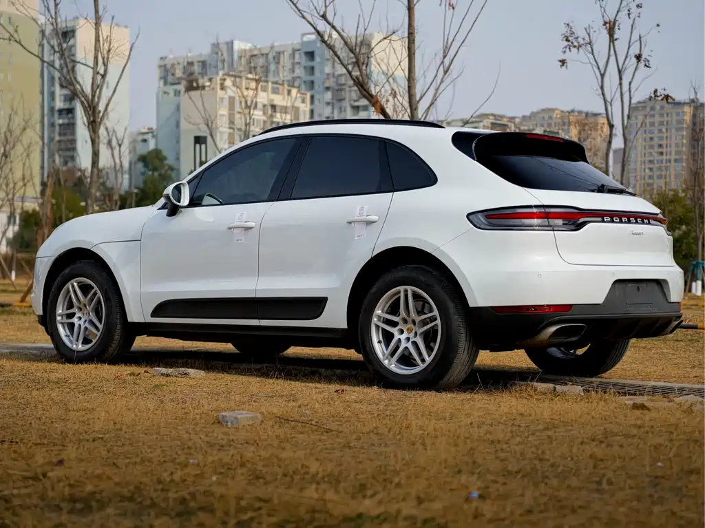 Porsche Macan 2020 — фото 24