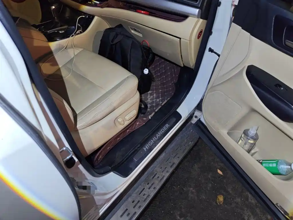 Toyota Highlander 2015 — фото 20