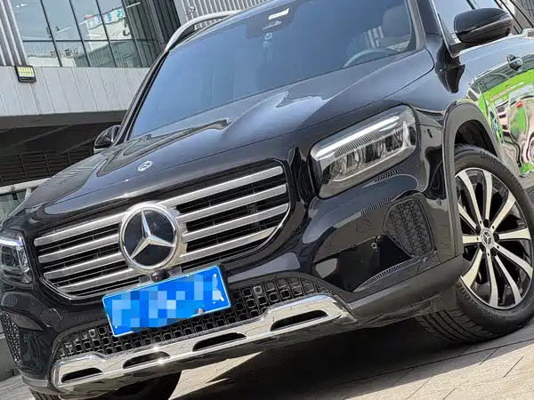 Mercedes-Benz GLB 2024