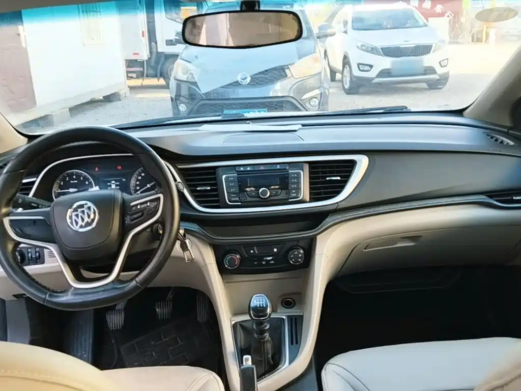 Buick Excelle 2018 — фото 10