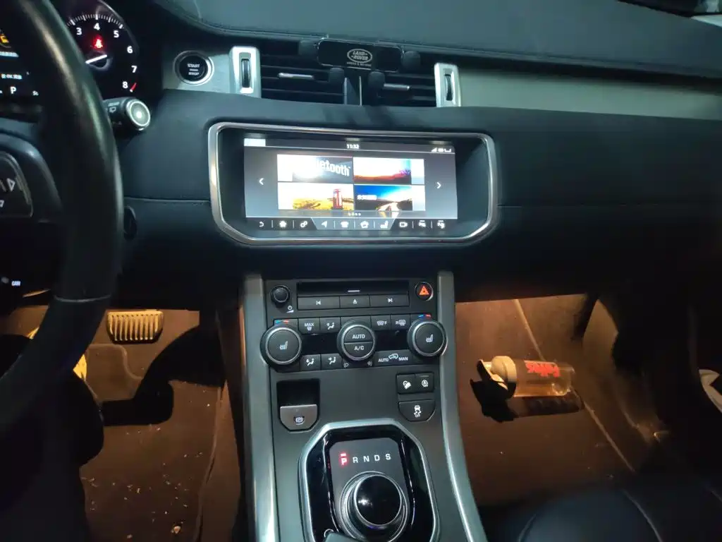 Land Rover Range Rover Evoque 2018 — фото 14