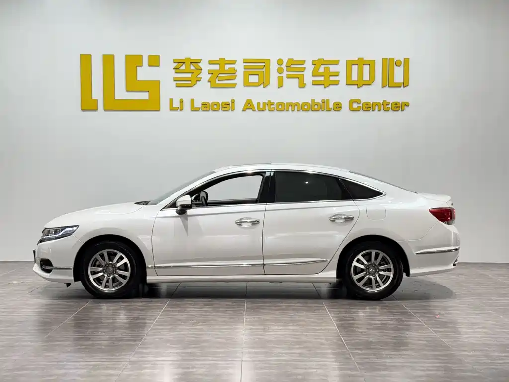 Honda Spirior 2017 — фото 3