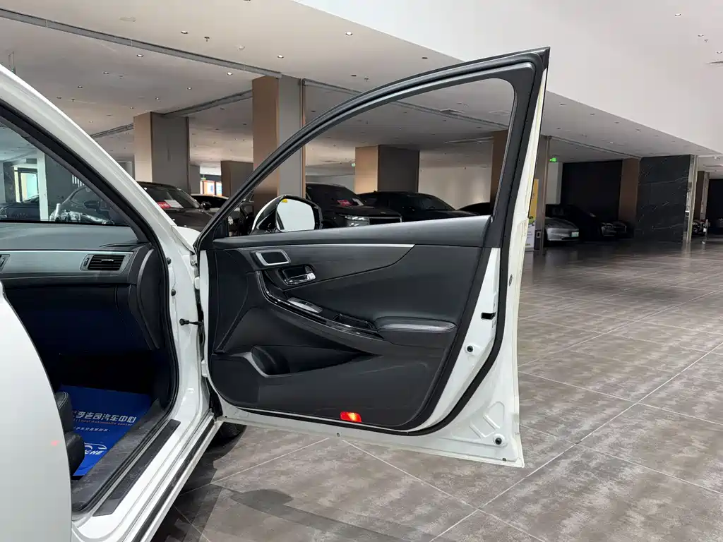 Honda Spirior 2017 — фото 17