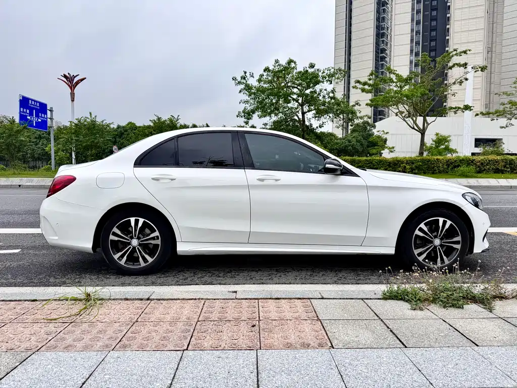 Mercedes-Benz C-Class 2016 — фото 6