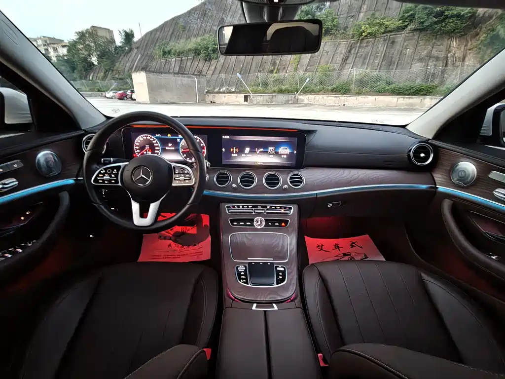 Mercedes-Benz E-Class 2020 — фото 20