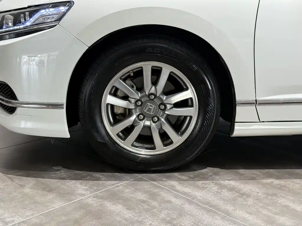 Honda Spirior 2017 — фото 27