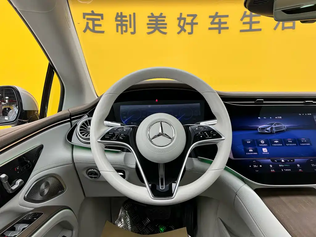 Mercedes-Benz EQS 2024 — фото 11