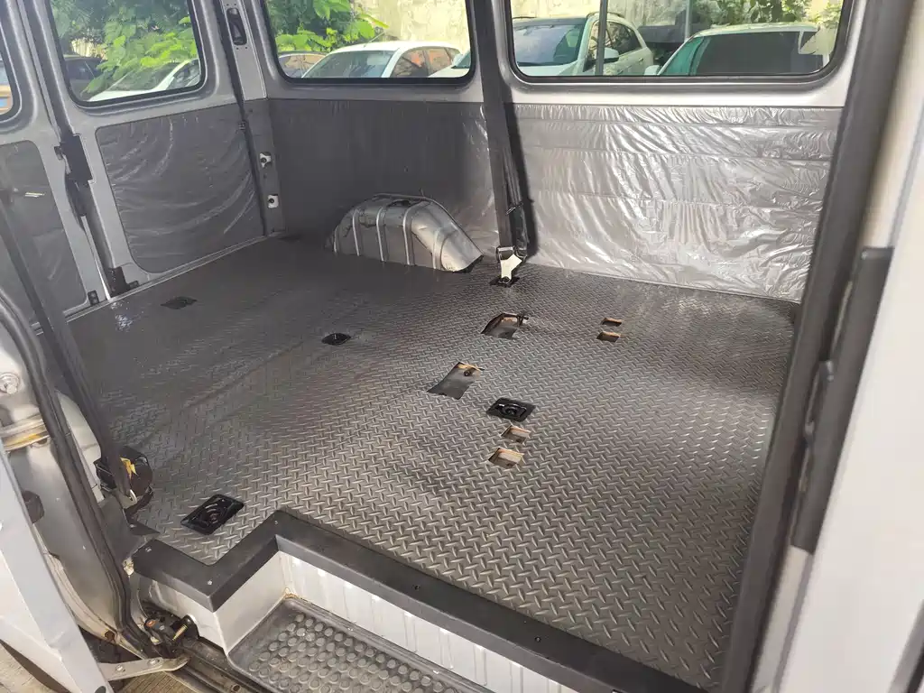 JMC Tesla 2019