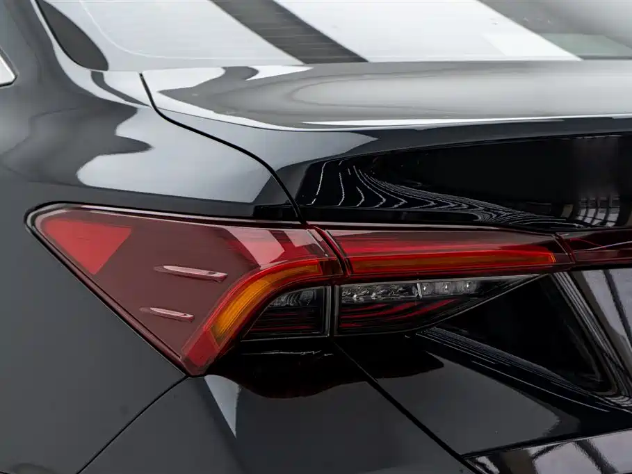 Toyota Avalon 2022 — фото 11