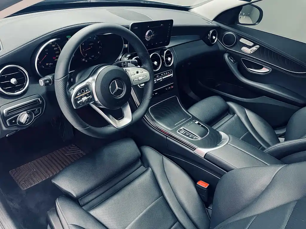 Mercedes-Benz C-Class 2019 — фото 9