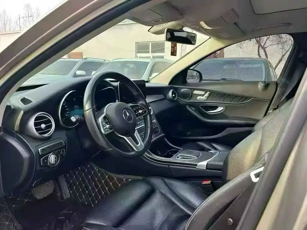 Mercedes-Benz C-Class 2019