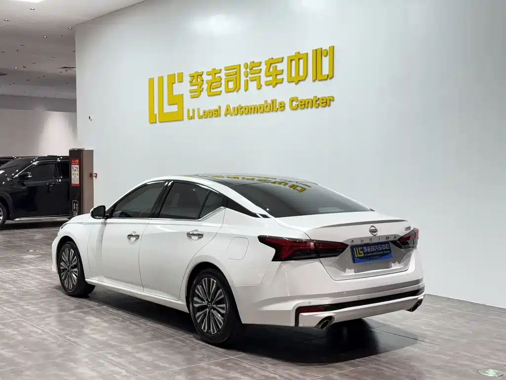 Nissan Teana 2023 — фото 4
