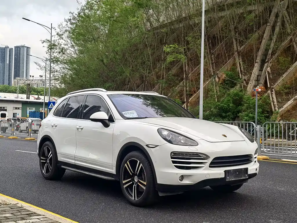 Porsche Cayenne 2013 — фото 3