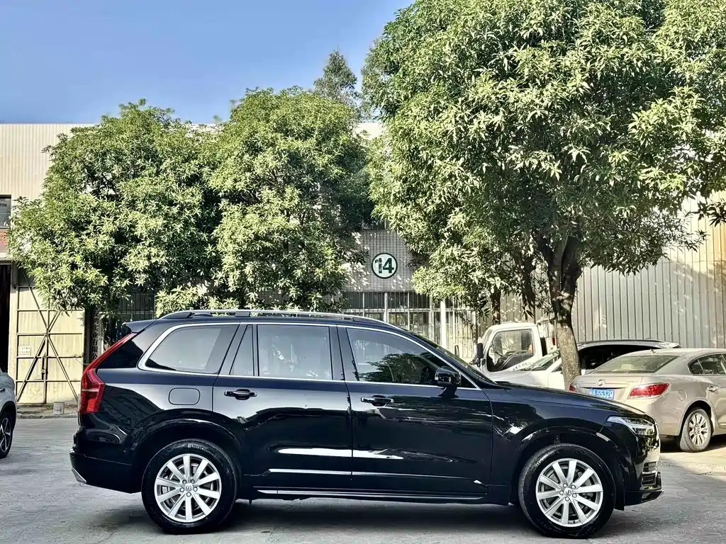 Volvo XC90 2016 — фото 4